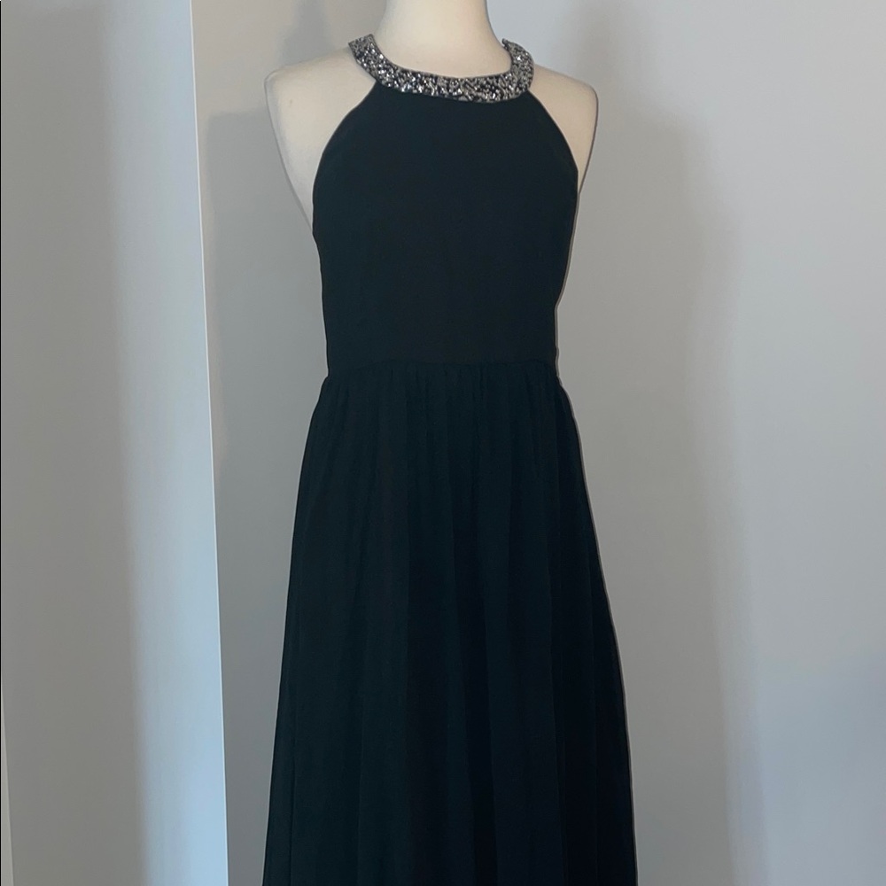 Lulu's Elegant Black Maxi Dress with Silver Neckline